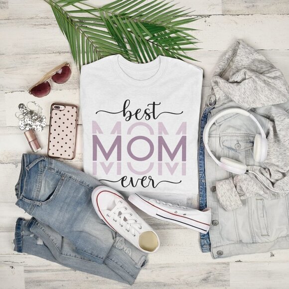 Best Mom Ever T-shirt - Picture 2 of 2